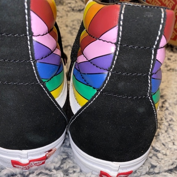 RAINBOW Pride Sneaker Vans Donation Shoe 4 Single Mothers Directly To The Mother - Picture 7 of 11
